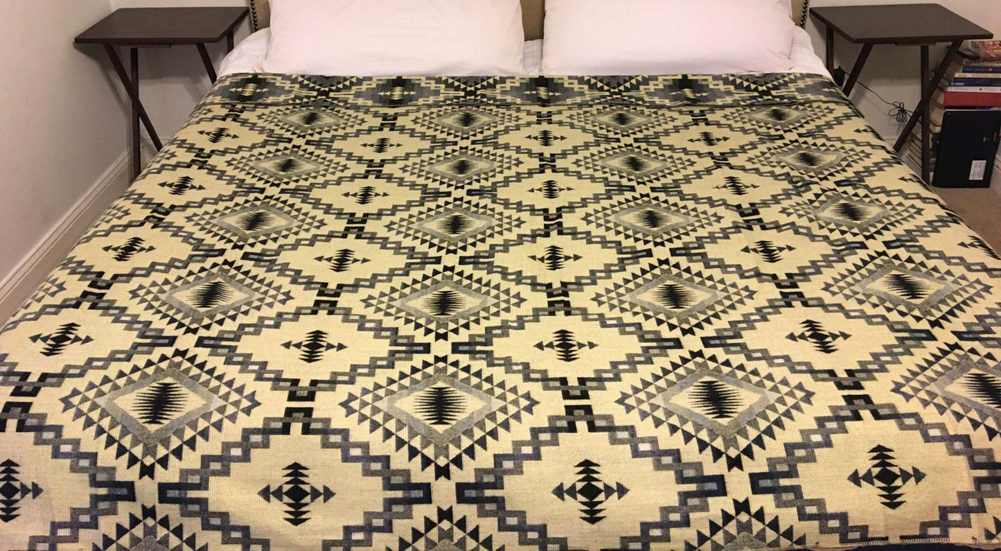 Blanket Alpaca Ayahuasca Wolf handmade boho soft queen vintage tribal reversible design
