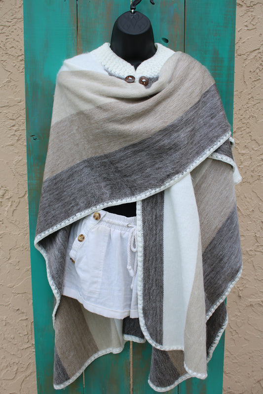 Poncho Alpaca Light Beige Handmade Boho Soft Tribal Vintage Unique Design