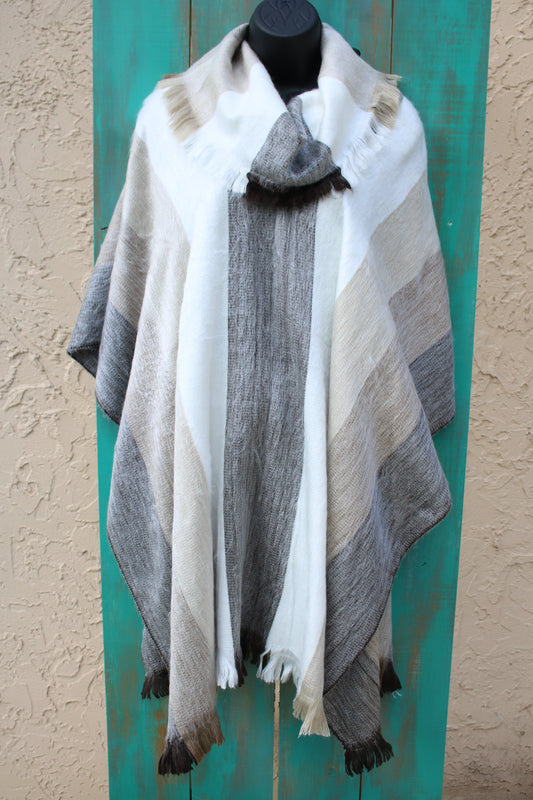 Poncho de Alpaca grande creme listrado feito à mão